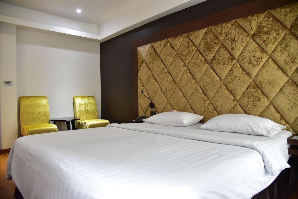 Grand Pink Hotel Hatyai Hatjaj Kültér fotó