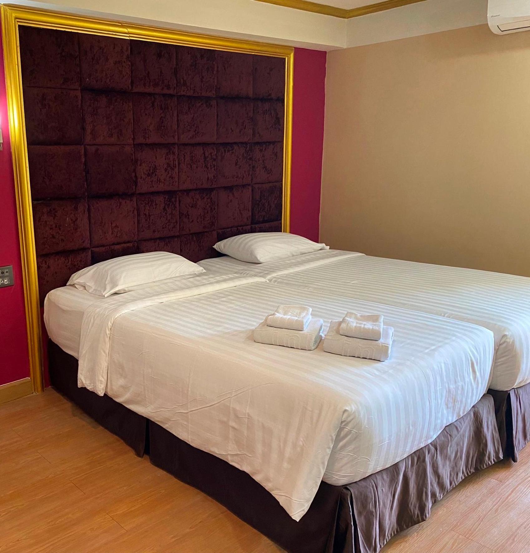 Grand Pink Hotel Hatyai Hatjaj Kültér fotó