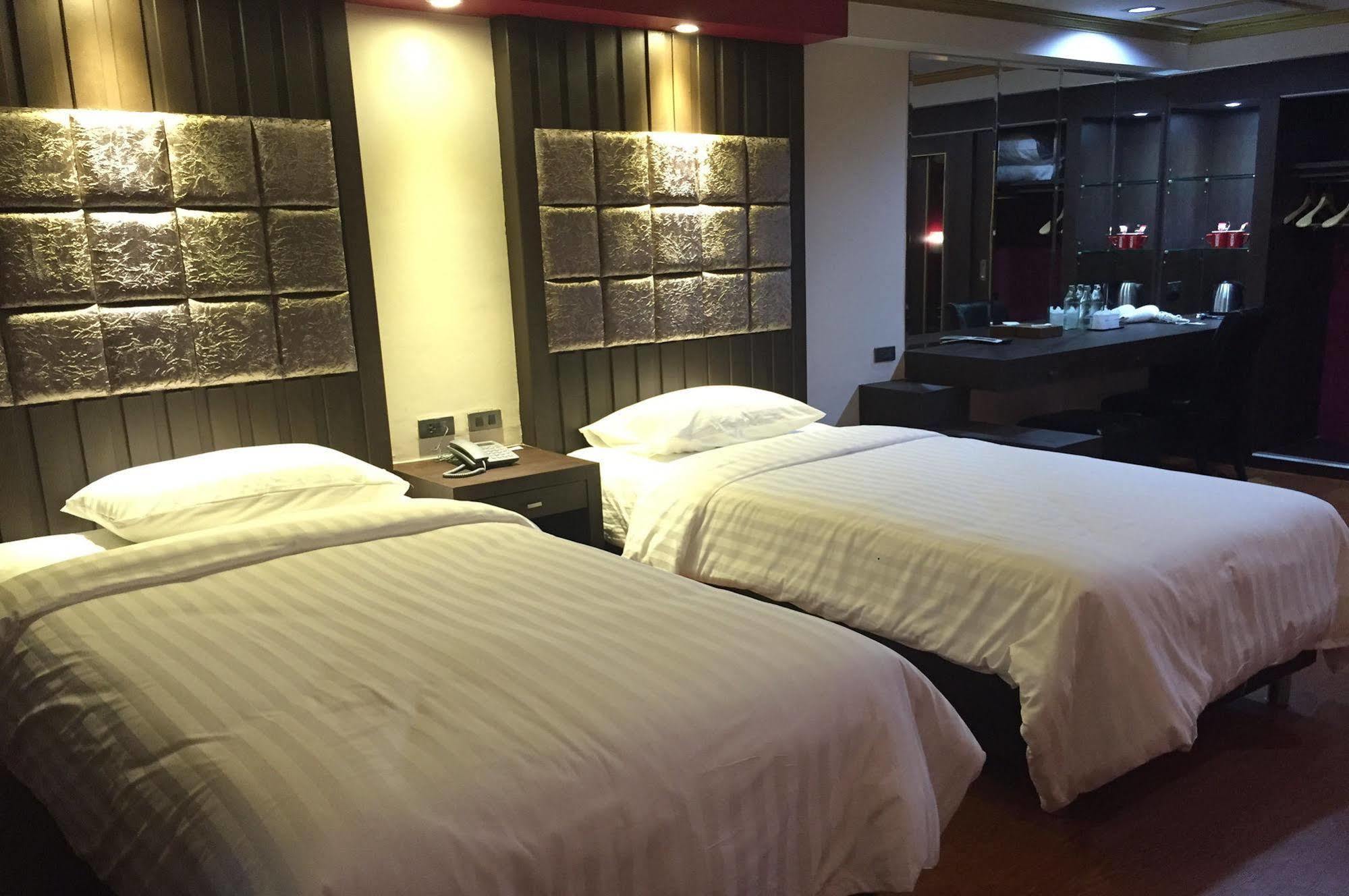 Grand Pink Hotel Hatyai Hatjaj Kültér fotó